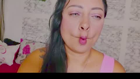 Snapshot of julybravo chatting on 26, 6, 2026 juliana online show from 26, 6, 2026