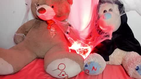 Snapshot of junbootix chatting on 13, 10, 2025 ANGELINA indepen camgrl  online show from 13, 10, 2025