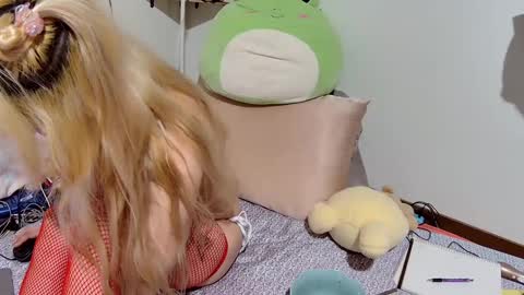 Snapshot of june999bunny chatting on 3, 3, 2025 june999bunny online show from 3, 3, 2025