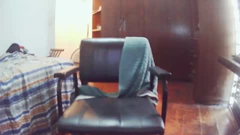 Mia online show from 12, 2, 2025