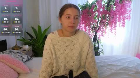 Snapshot of junebarton chatting on 7, 10, 2025 Kate online show from 7, 10, 2025