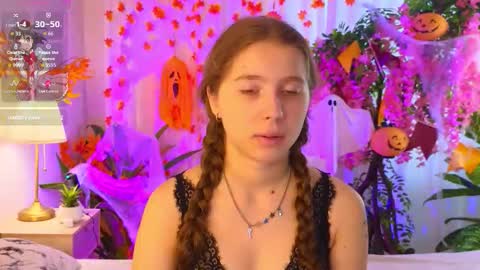 Snapshot of junebarton chatting on 19, 10, 2025 Kate online show from 19, 10, 2025
