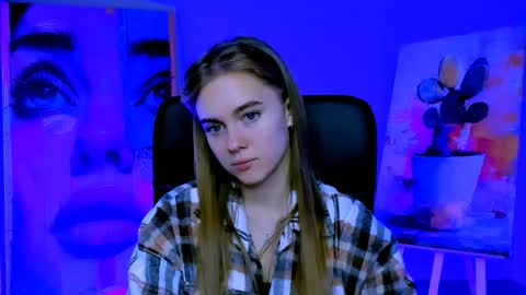 Snapshot of junewoods chatting on 17, 11, 2025 junewoods online show from 17, 11, 2025