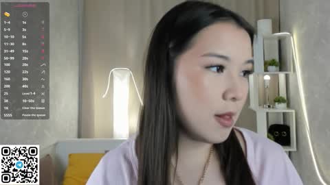 Snapshot of juniebogany chatting on 13, 11, 2025 Bella online show from 13, 11, 2025