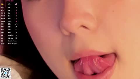 Snapshot of juniebogany chatting on 19, 11, 2025 Bella online show from 19, 11, 2025