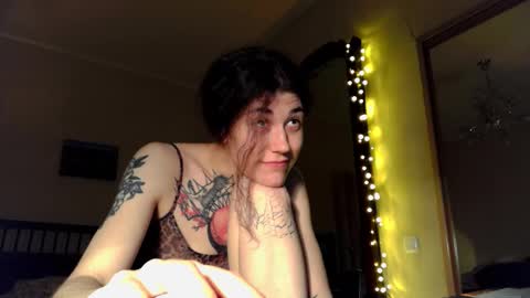 Snapshot of just_curly_ginger chatting on 2, 3, 2026 Ginger Curly online show from 2, 3, 2026