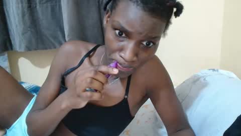 just ebonee online show from 29, 10, 2025