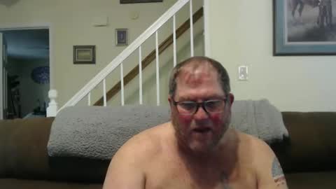 Snapshot of justaguyandnaked chatting on 18, 4, 2026 justaguyandnaked online show from 18, 4, 2026
