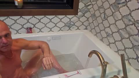 Snapshot of justaskforbiga chatting on 2, 3, 2026 Tohiptwoquit online show from 2, 3, 2026