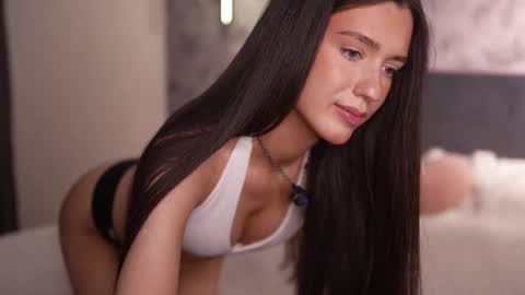 Snapshot of justbarbie_new_ chatting on 15, 11, 2025 Katarina online show from 15, 11, 2025