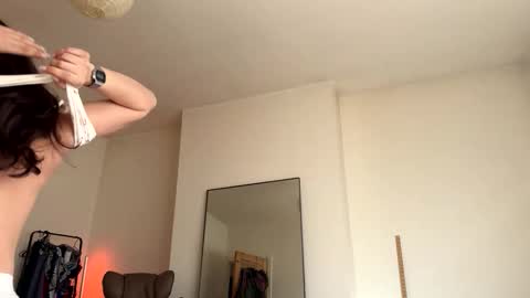 Billie  B  William online show from 15, 4, 2026