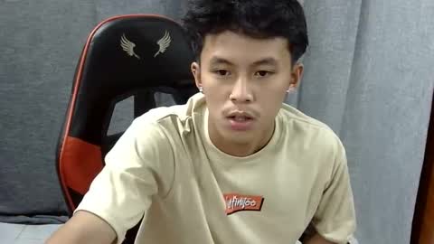 Snapshot of justcallme_james chatting on 9, 4, 2026 James online show from 9, 4, 2026