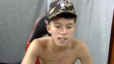 Snapshot of justcallme_james chatting on 17, 4, 2026 James online show from 17, 4, 2026