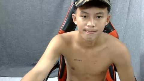 Snapshot of justcallme_james chatting on 18, 4, 2026 James online show from 18, 4, 2026