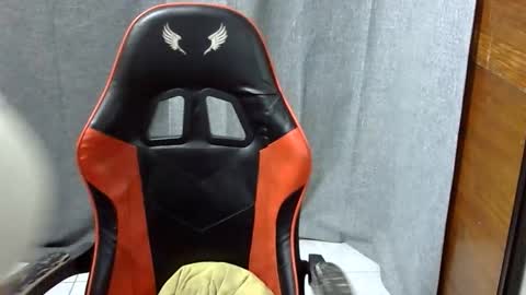 Snapshot of justcallme_james chatting on 23, 4, 2026 James online show from 23, 4, 2026