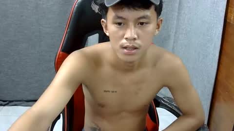 Snapshot of justcallme_james chatting on 24, 4, 2026 James online show from 24, 4, 2026