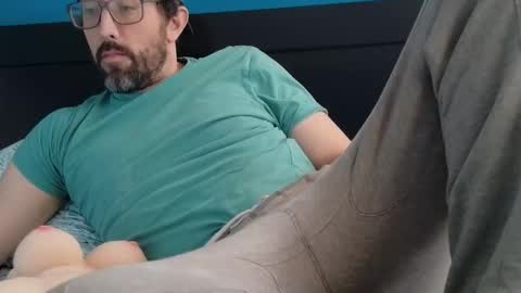 Snapshot of justcallmelaz chatting on 3, 2, 2026 just laz online show from 3, 2, 2026