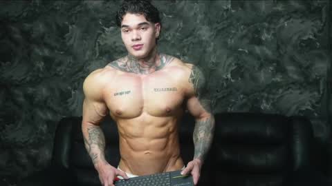 Snapshot of justin_clark1 chatting on 21, 4, 2026 justin clark1 online show from 21, 4, 2026