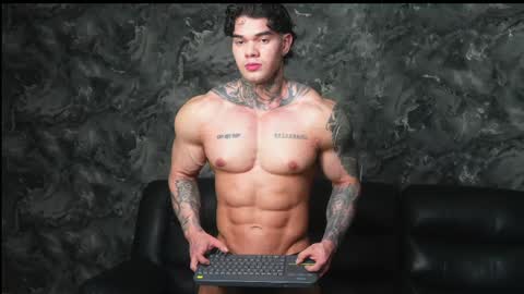 Snapshot of justin_clark1 chatting on 10, 5, 2026 justin clark1 online show from 10, 5, 2026