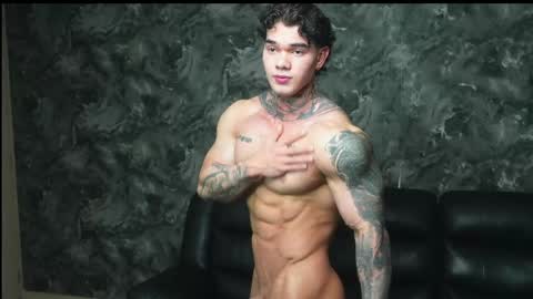 Snapshot of justin_clark1 chatting on 13, 5, 2026 justin clark1 online show from 13, 5, 2026