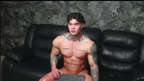 Snapshot of justin_clark1 chatting on 20, 5, 2026 justin clark1 online show from 20, 5, 2026