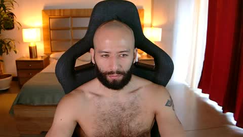 Snapshot of justin_hton chatting on 7, 6, 2026 Justin online show from 7, 6, 2026