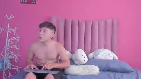 Snapshot of justin_jazmin chatting on 17, 12, 2024 JUSTIN Y JAZMIN online show from 17, 12, 2024