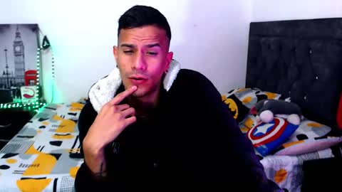 Snapshot of justin_melendez chatting on 12, 10, 2025 JUSTIN online show from 12, 10, 2025