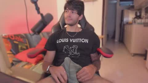 Snapshot of justin_stark1 chatting on 8, 11, 2025 Diego online show from 8, 11, 2025