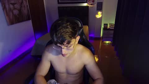 Snapshot of justin_trevor chatting on 24, 10, 2025 Justin trevor online show from 24, 10, 2025