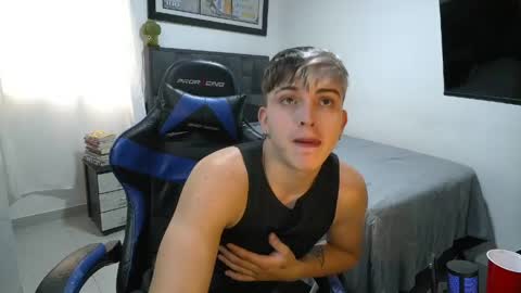 Snapshot of justin_trevor chatting on 29, 4, 2026 Justin trevor online show from 29, 4, 2026