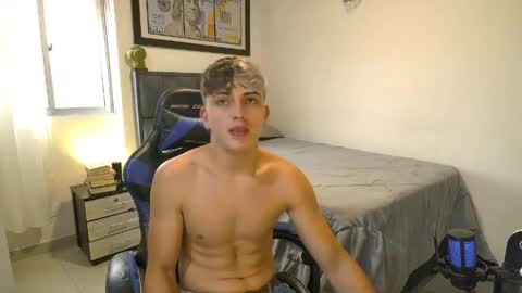 Snapshot of justin_trevor chatting on 1, 5, 2026 Justin trevor online show from 1, 5, 2026