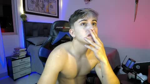 Snapshot of justin_trevor chatting on 2, 5, 2026 Justin trevor online show from 2, 5, 2026
