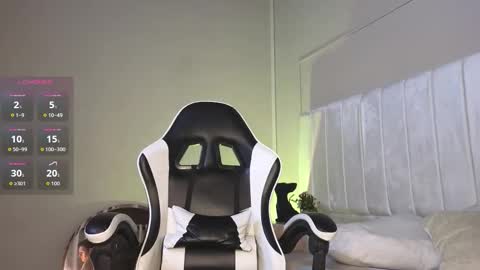 Snapshot of justin_valverde chatting on 21, 10, 2025 Justin online show from 21, 10, 2025