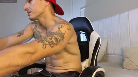 Snapshot of justin_valverde chatting on 22, 10, 2025 Justin online show from 22, 10, 2025