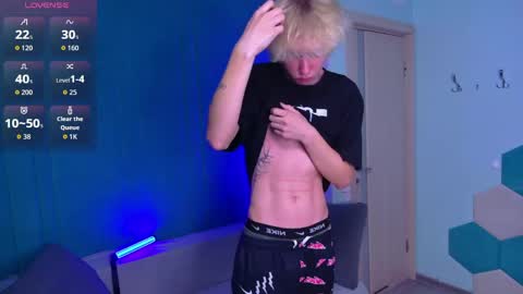 Snapshot of justinbyrd chatting on 17, 4, 2026 justTEEN online show from 17, 4, 2026