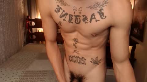 justine_hunk online show from 15, 1, 2026