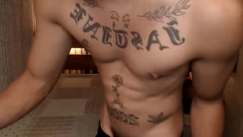 justine_hunk online show from 13, 7, 2026