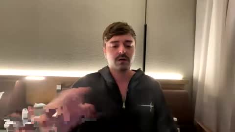 justint19 online show from 28, 9, 2025