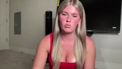 Snapshot of justlaciexx chatting on 15, 7, 2026 Lacie online show from 15, 7, 2026