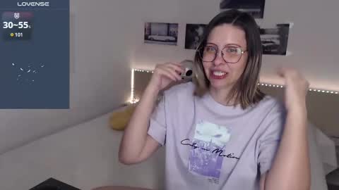 Julie online show from 31, 12, 2024