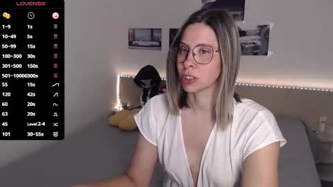 Julie online show from 22, 9, 2025