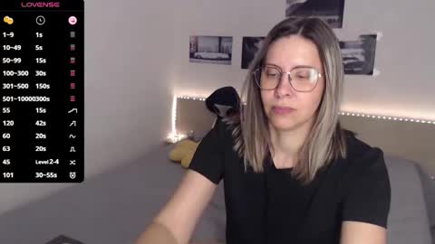 Julie online show from 24, 11, 2025