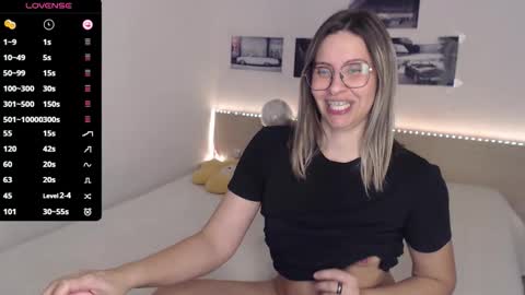 Snapshot of justmexy7 chatting on 22, 12, 2025 Julie online show from 22, 12, 2025