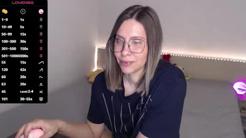 Snapshot of justmexy7 chatting on 21, 5, 2026 Julie online show from 21, 5, 2026