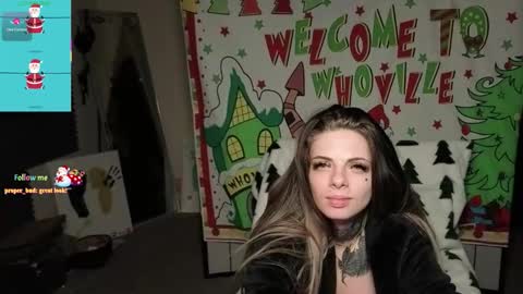 Snapshot of k8x4u chatting on 17, 12, 2025 K8X4U LOVE ME online show from 17, 12, 2025