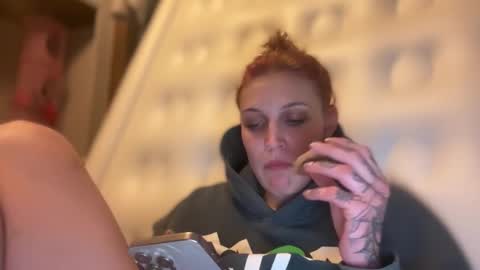 Snapshot of kaceelynn chatting on 13, 11, 2025 Kac online show from 13, 11, 2025