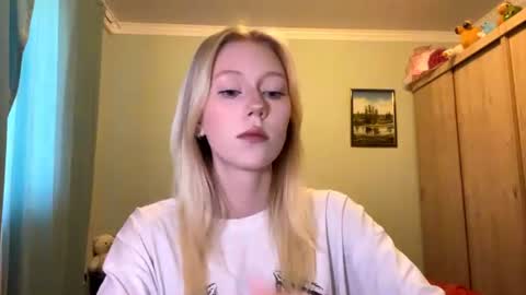 Snapshot of kacicasal chatting on 22, 6, 2026 Mia 1st day here online show from 22, 6, 2026