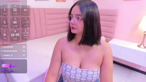 Snapshot of kae_styles chatting on 3, 10, 2025 Kyelie online show from 3, 10, 2025