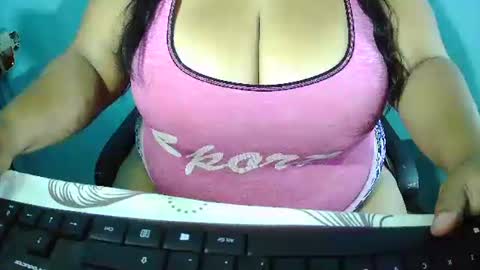 Snapshot of kaeluna chatting on 21, 5, 2026 Kae luna online show from 21, 5, 2026